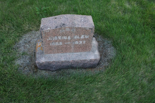 Justina Klem Grave